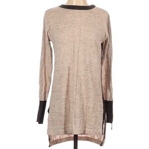 Cullen Chic Beige and Black Long Sleeve Top Size Small